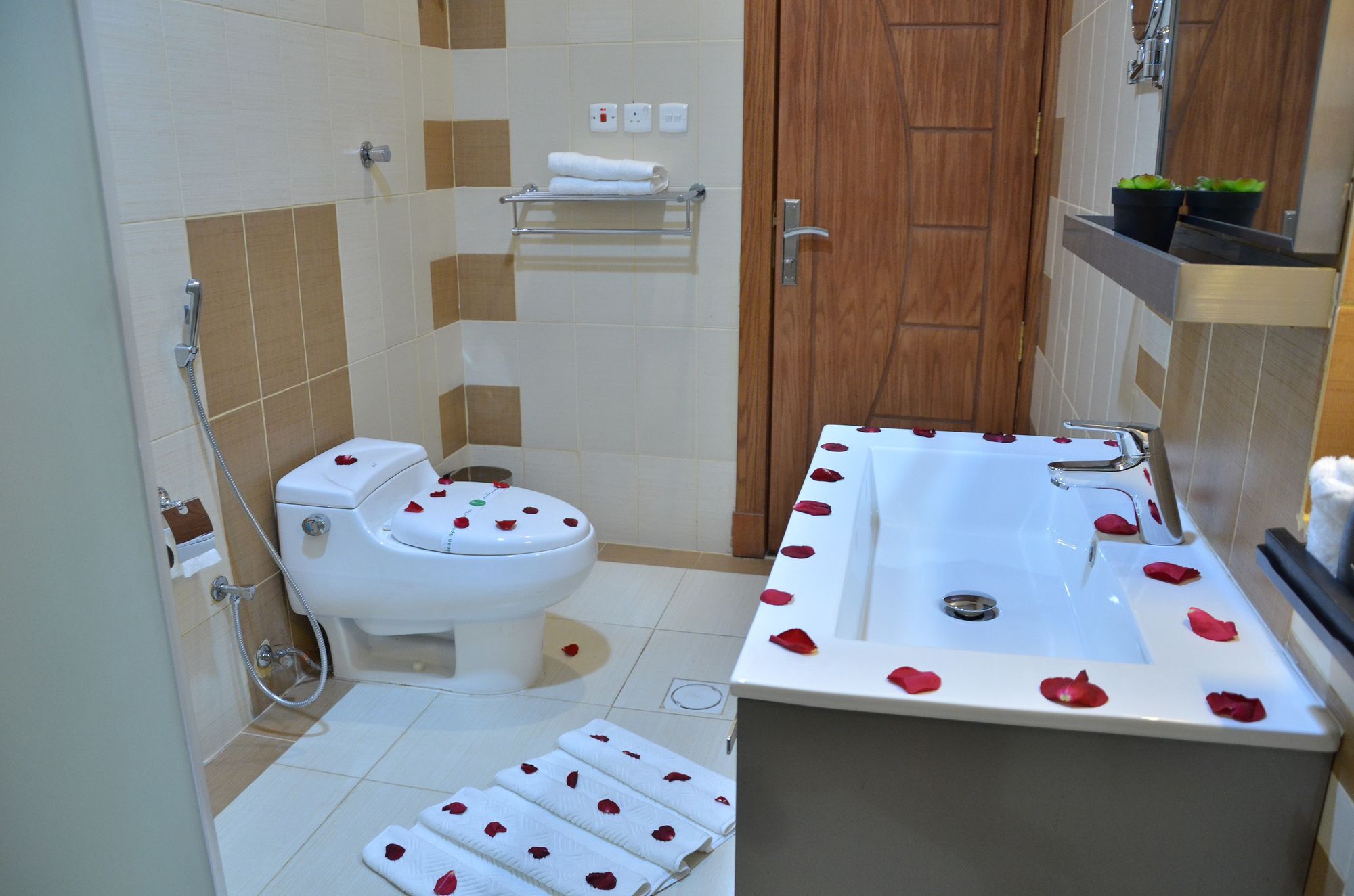 Clemence Suites Rijad Zewnętrze zdjęcie